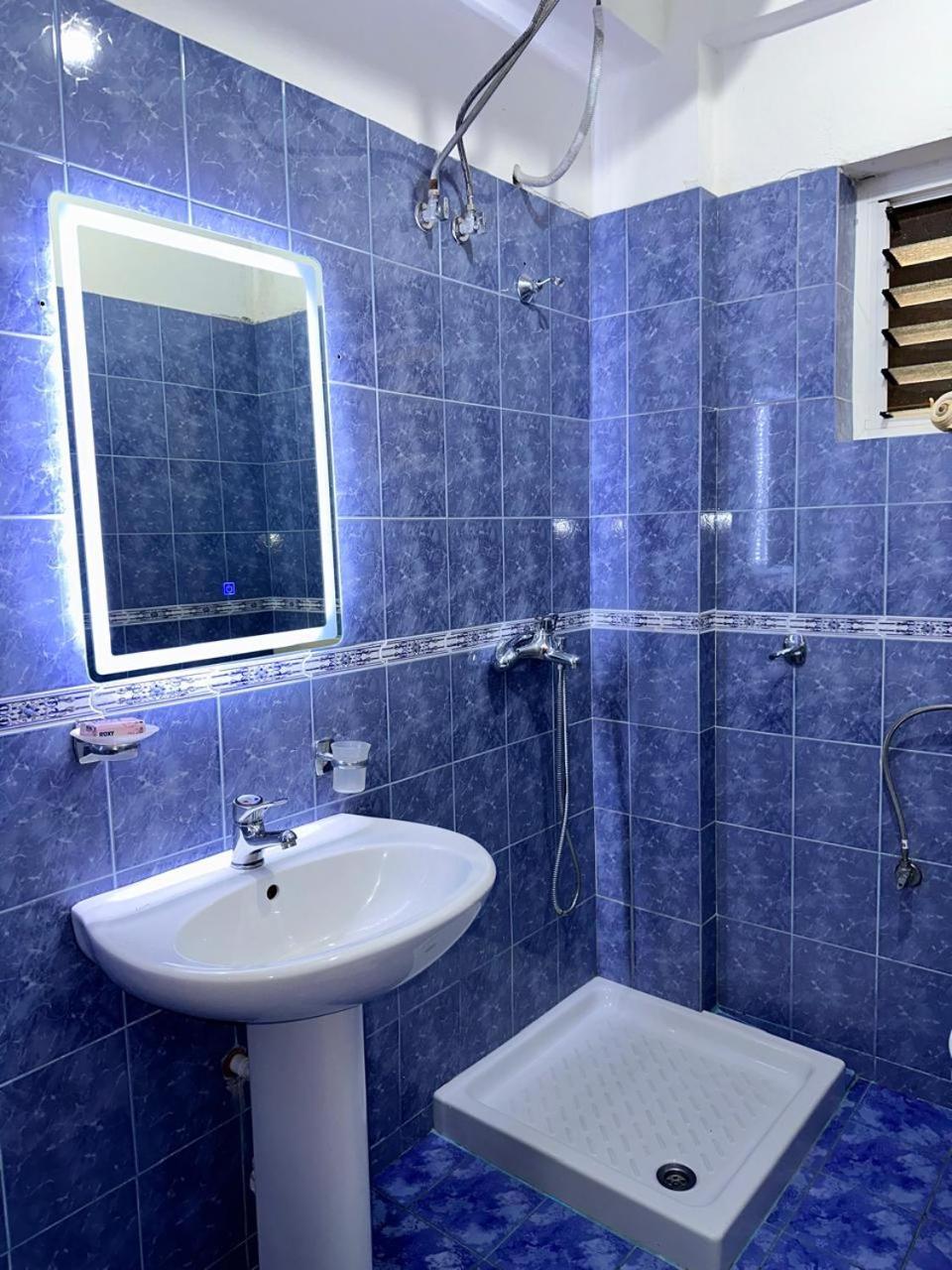 Kenza Apartments Sarandë Eksteriør bilde