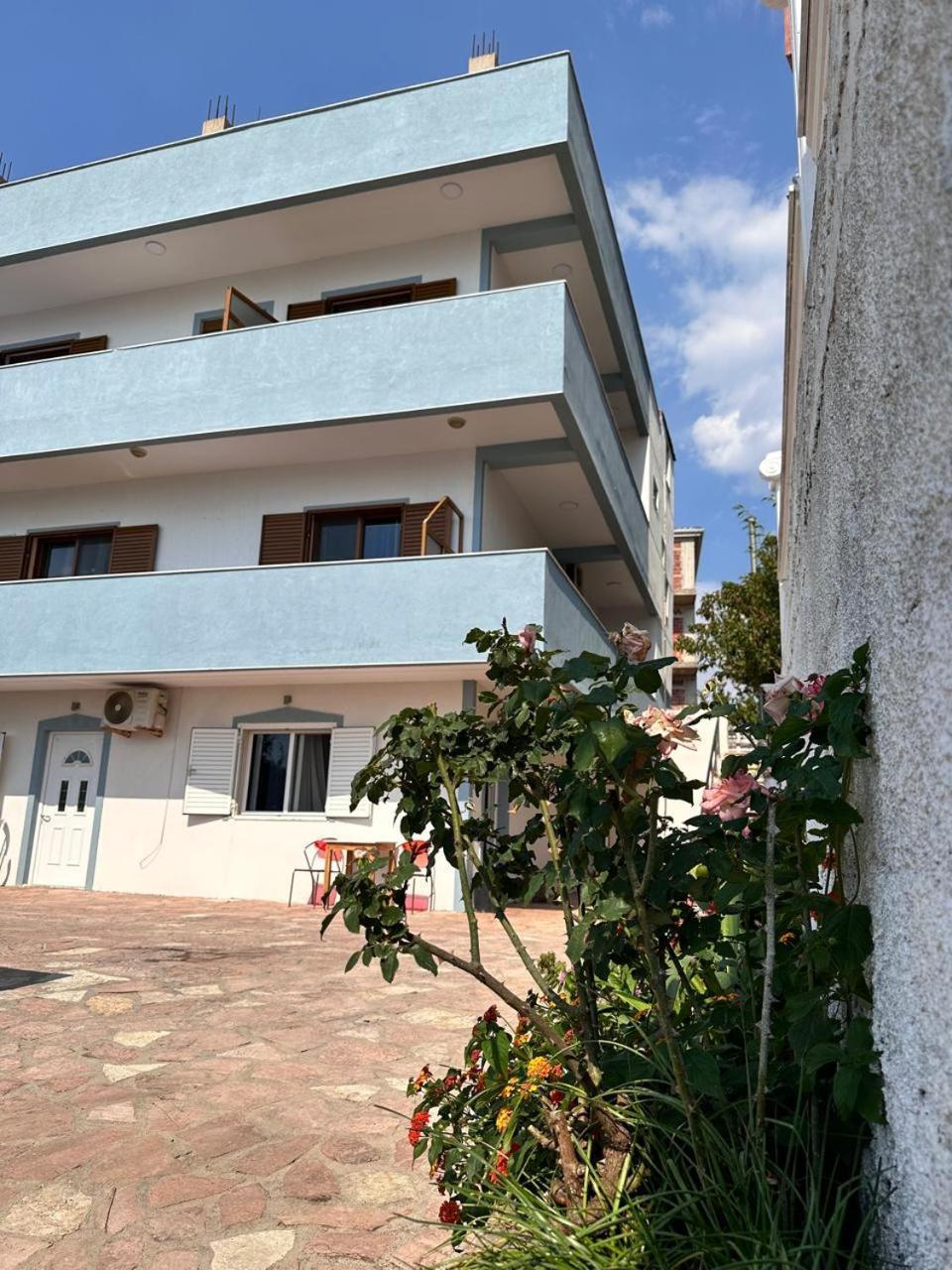 Kenza Apartments Sarandë Eksteriør bilde